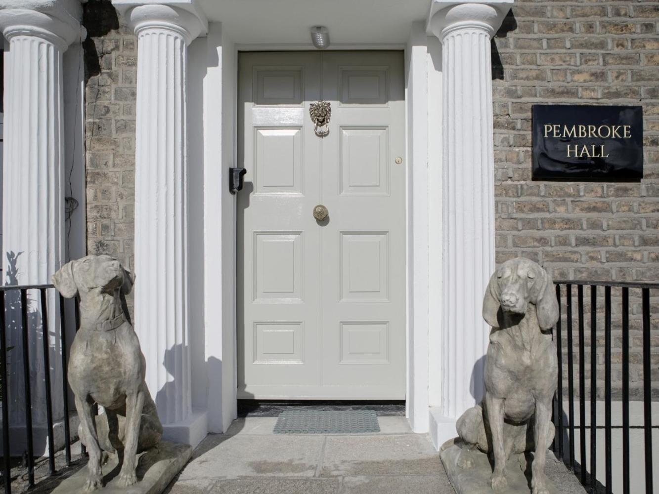Pembroke Hall Дъблин Екстериор снимка
